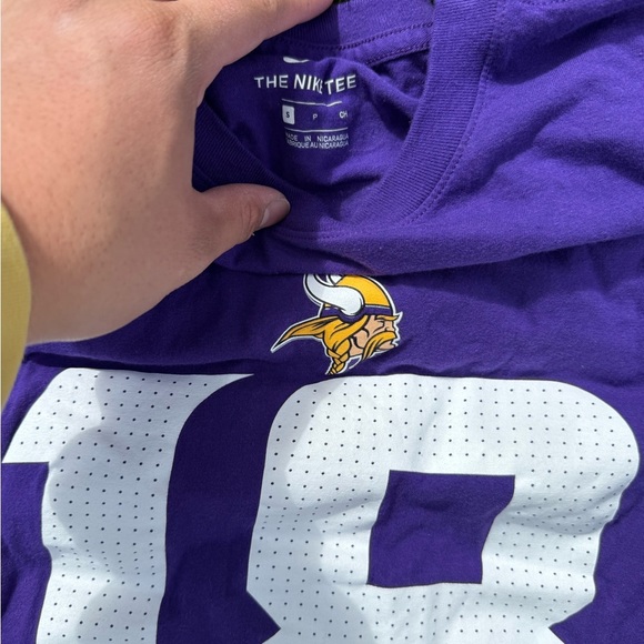 Justin Jefferson Nike Graphic Jersey Tee NWOT - Picture 3 of 3